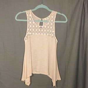 Sleeveless top (size medium)